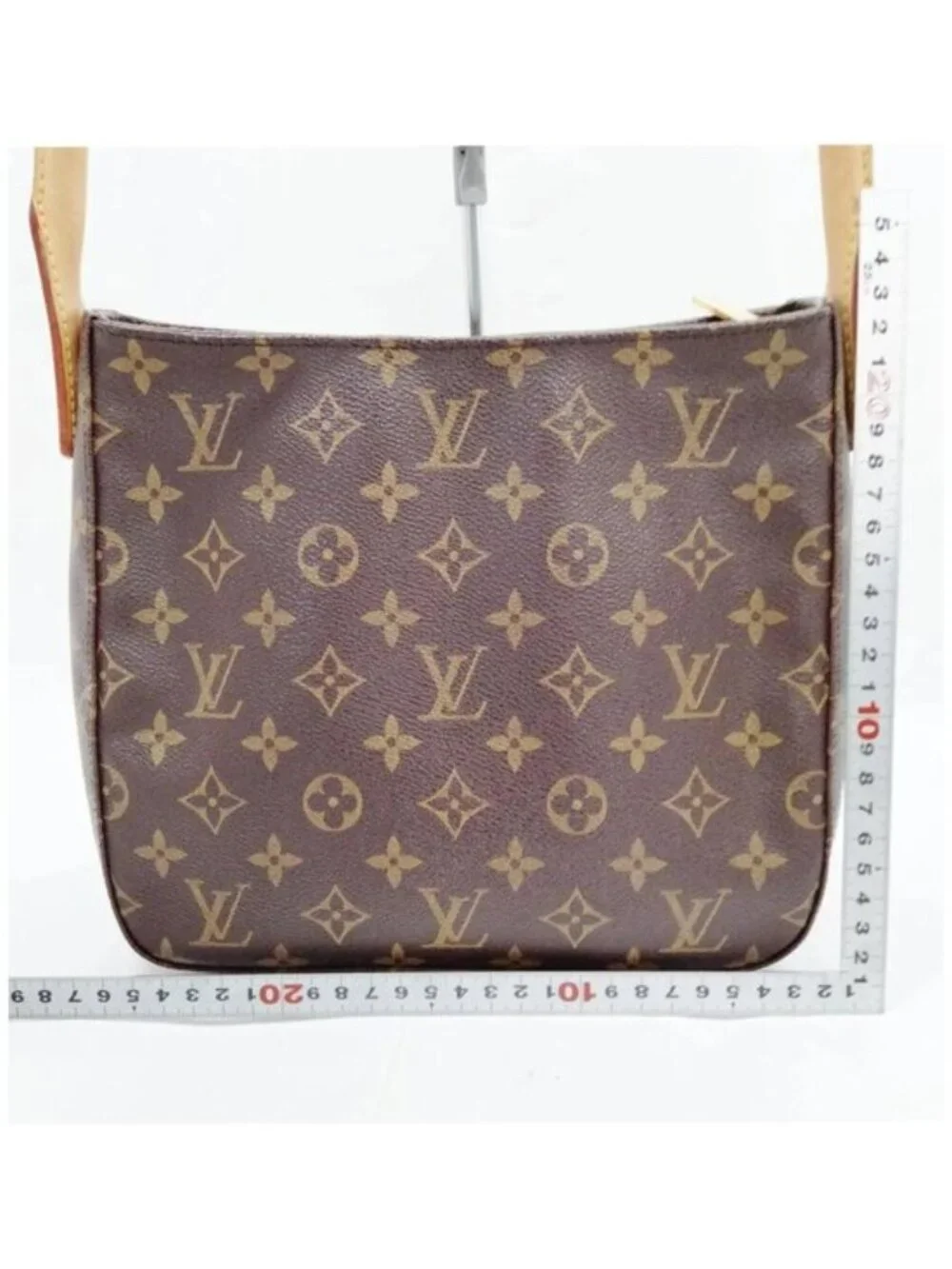 Louis Vuitton classic louis
